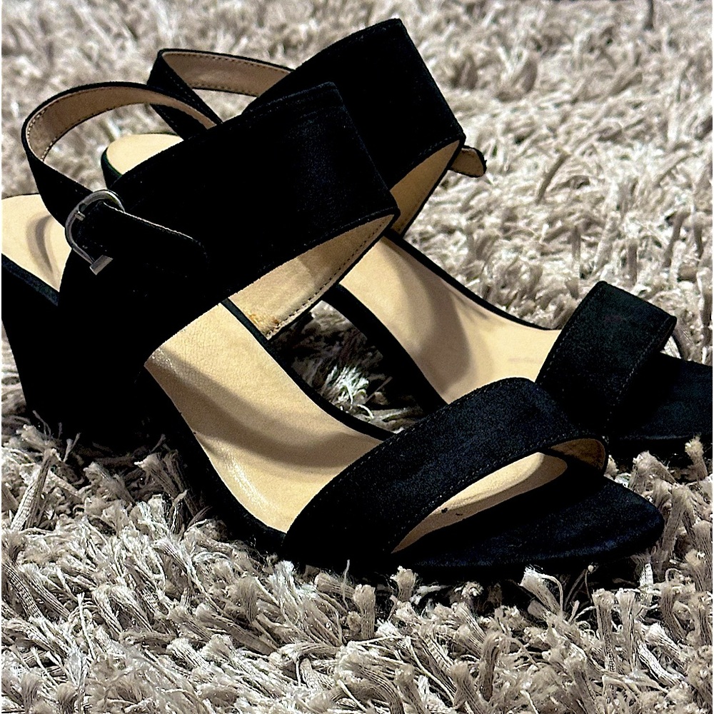 Cute Chinese Laundry heeled sandal.